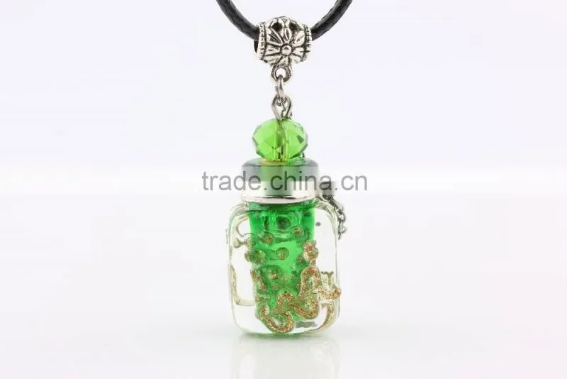 Glow in dark Square shape Essential Oil Diffuser Perfume Bottle Pendant Aromatherapy Essential Oil Pendant Jewelry