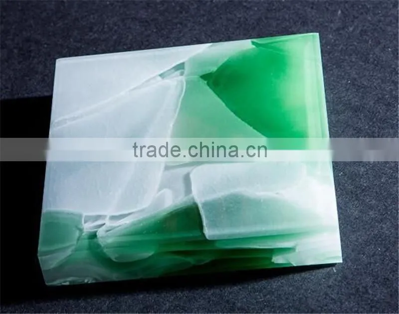Spectrum 100 SFS with irisation new building material jade glass