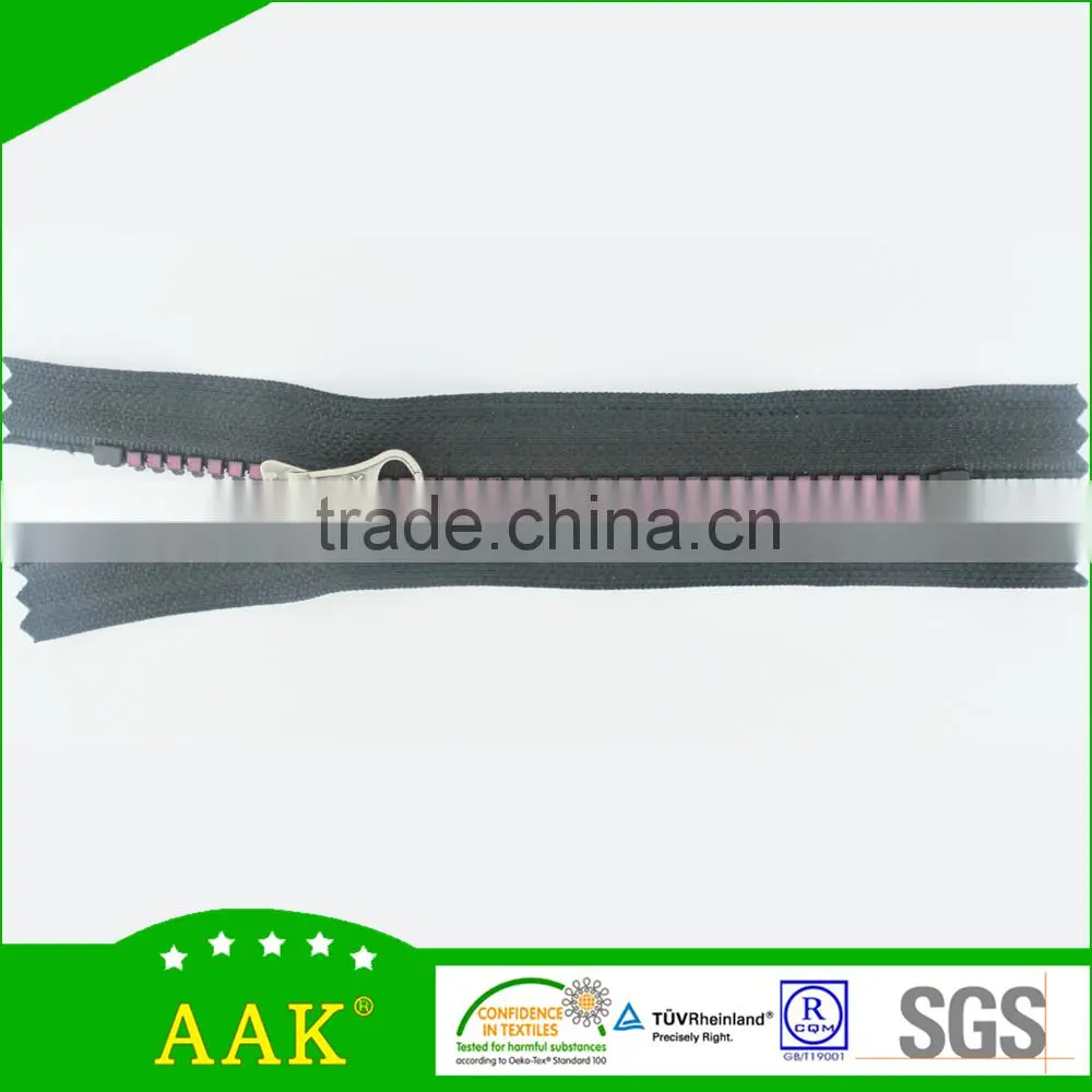 Plastic zipper 5# rainbow square teeth close end with thumb puller