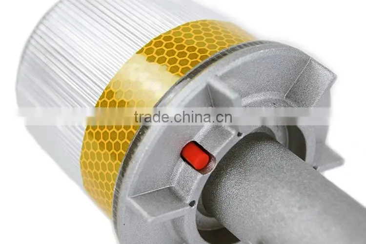 Free sample available Pro-environment Solar led traffic warning light