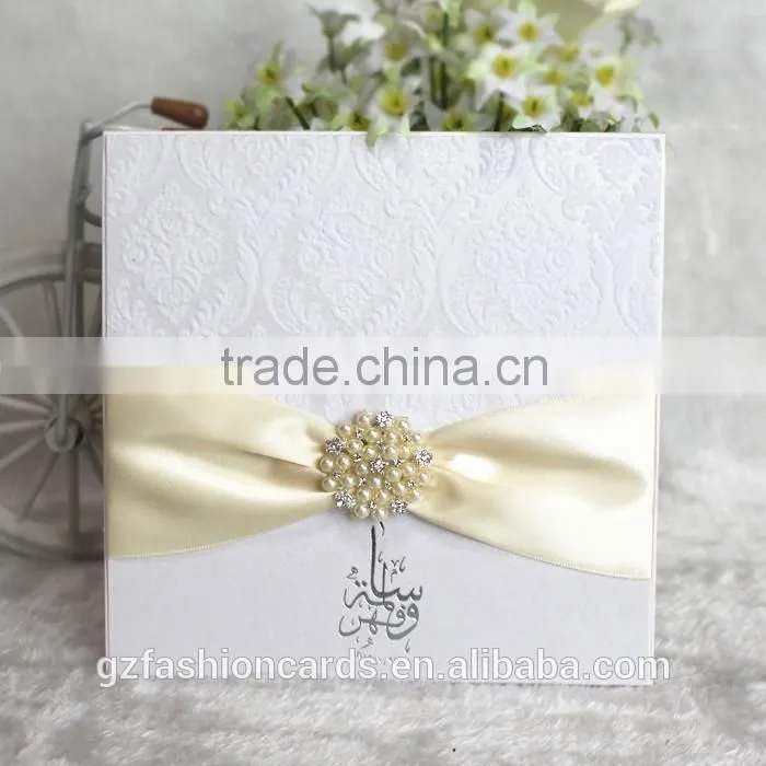 Luxury Jeweled Customized Flocking Fabric Wedding Invitation Card