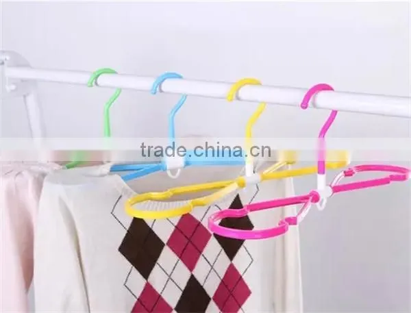 Heavy duty coat hangers 3pack