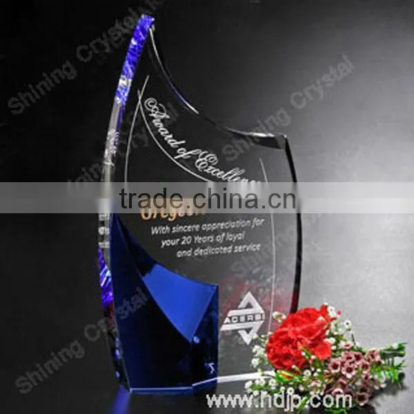 2014 New Design Europe Regional Feature 3D laser crystal trophy