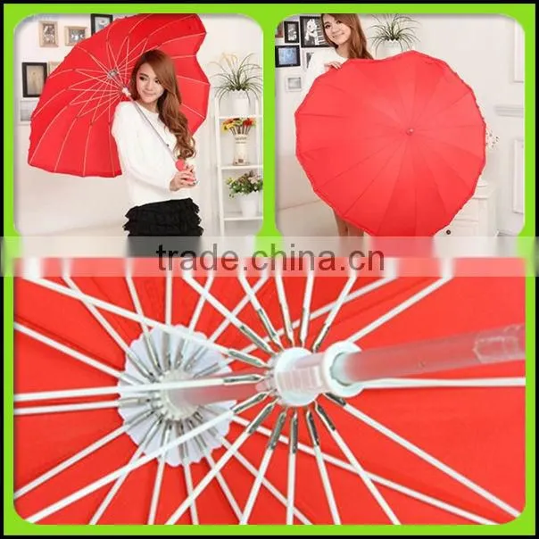 2014 new design custom made artificial heart shaped umbrella