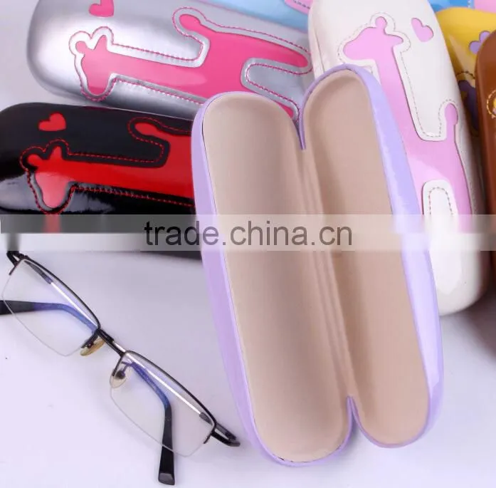 Supply fashion cute Giraffe Glasses case