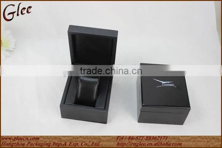Engraved Wooden Wrist Watch Dispaly Boxes /Cases