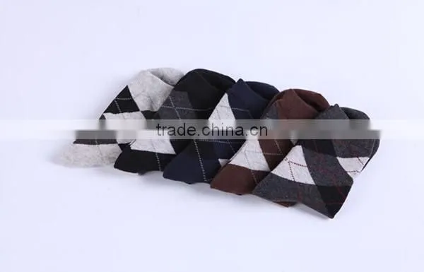 20 pcs/lot hot sale 5 plaids for choice random 5 pattern and many colors seasons casual men socks