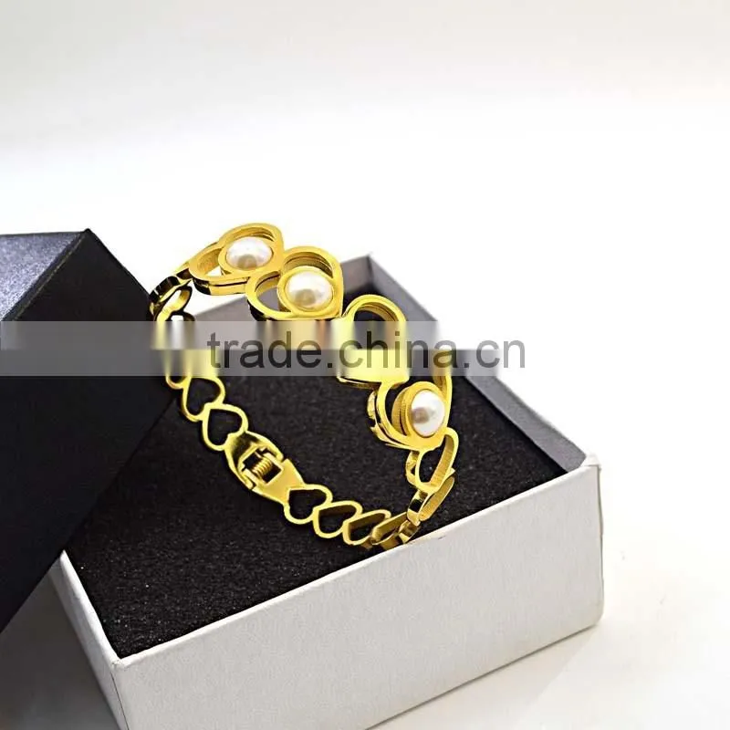 China Supplier Jewelry In Stainless Steel Gold Bangles Models Heart Style