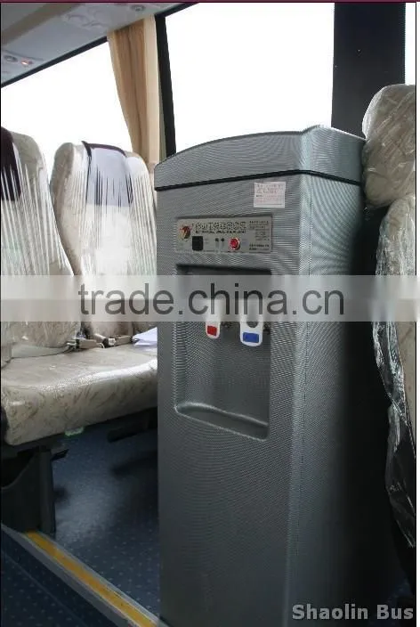 8.1m 35 seats Right Hand Drive Luxury Coach Tourist Bus