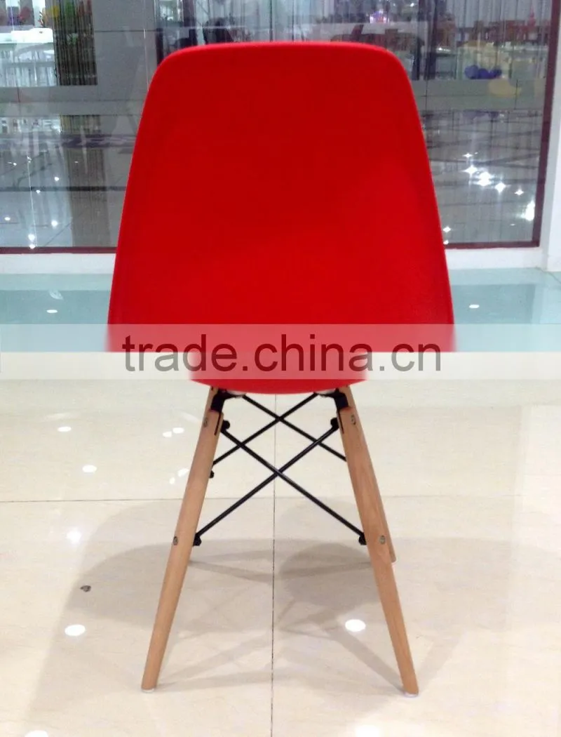 High Quality Cheap PP Plastic Emes Chair Replica