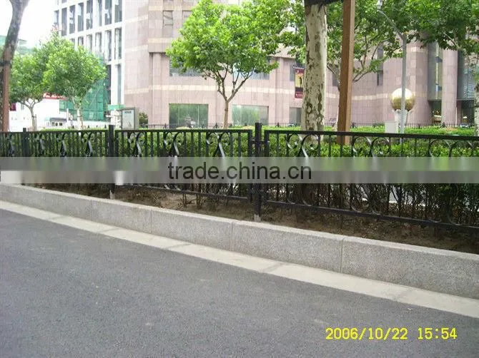 2015 Top-selling modern artistic ornamental iron fence