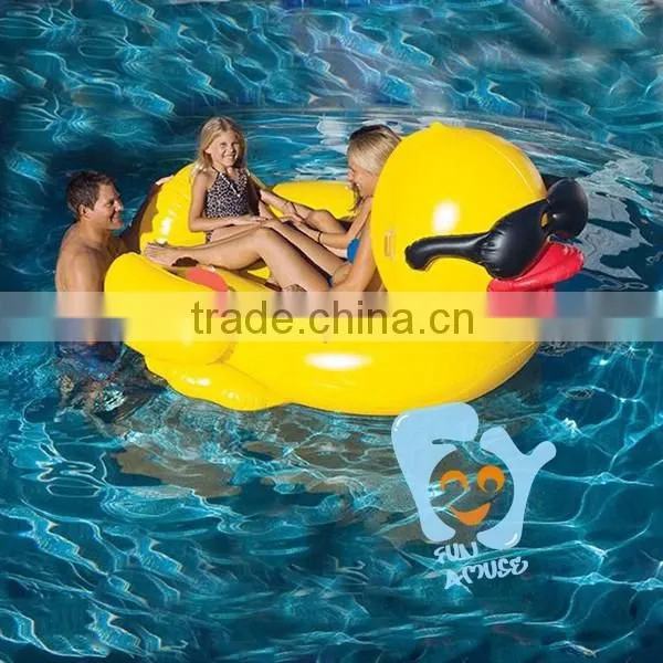 2017 factory price giant duck with glasses animal pool float