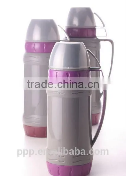 Plastic body vacuum thermos with glass liner