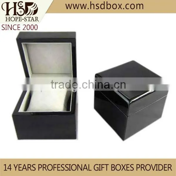 Chinese supplier Natural wooden watch box with pillow inside wooden watch box wholesale alibaba china