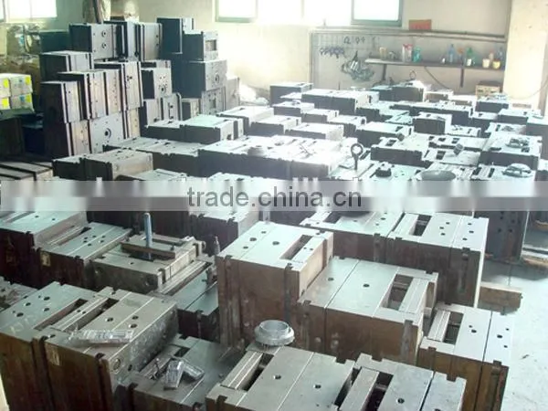 OEM High Polish Hot Runner Custom Plastic Injection Molding