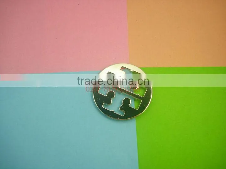 qifeng decoration metal logo f-1034 luggage set