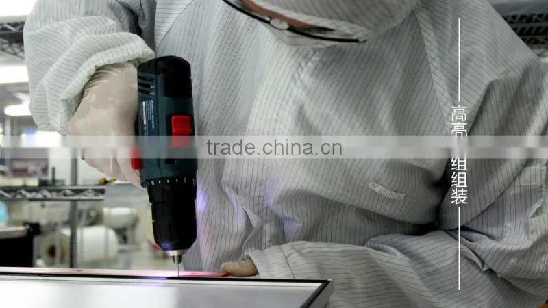 Outdoor LCD advertising display digital board for transportation