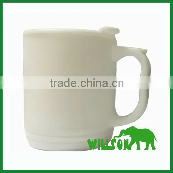 Double wall plastic coffee cup
