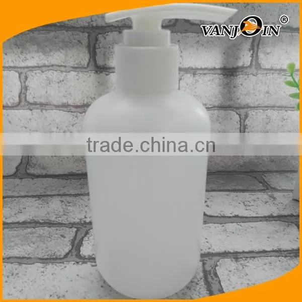 Empty 500ml green boston round plastic lotion bottle with pump dispenser