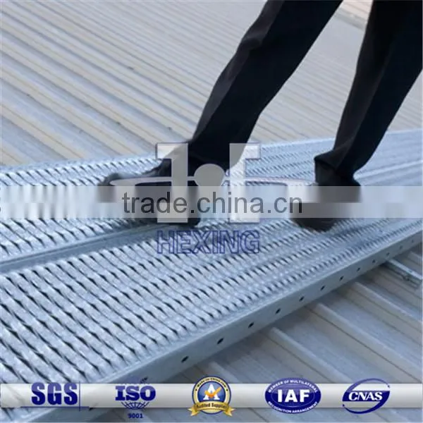 The crocodile mouth shape perforated metal walkway the best choice for machinery pedal