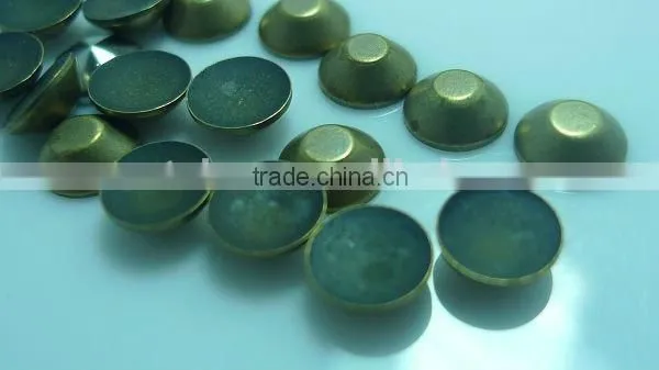pointed copper stud