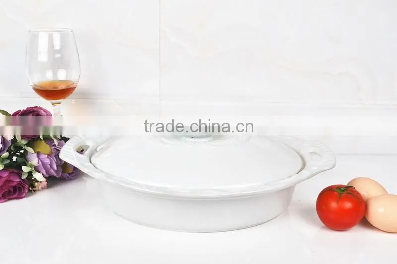 13.5" Oval high quality white porcelain comal with lid