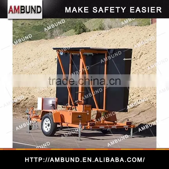 Mobile Informative LED Solar Traffic Warning Signs VMS screen Trailer Traffic Signal