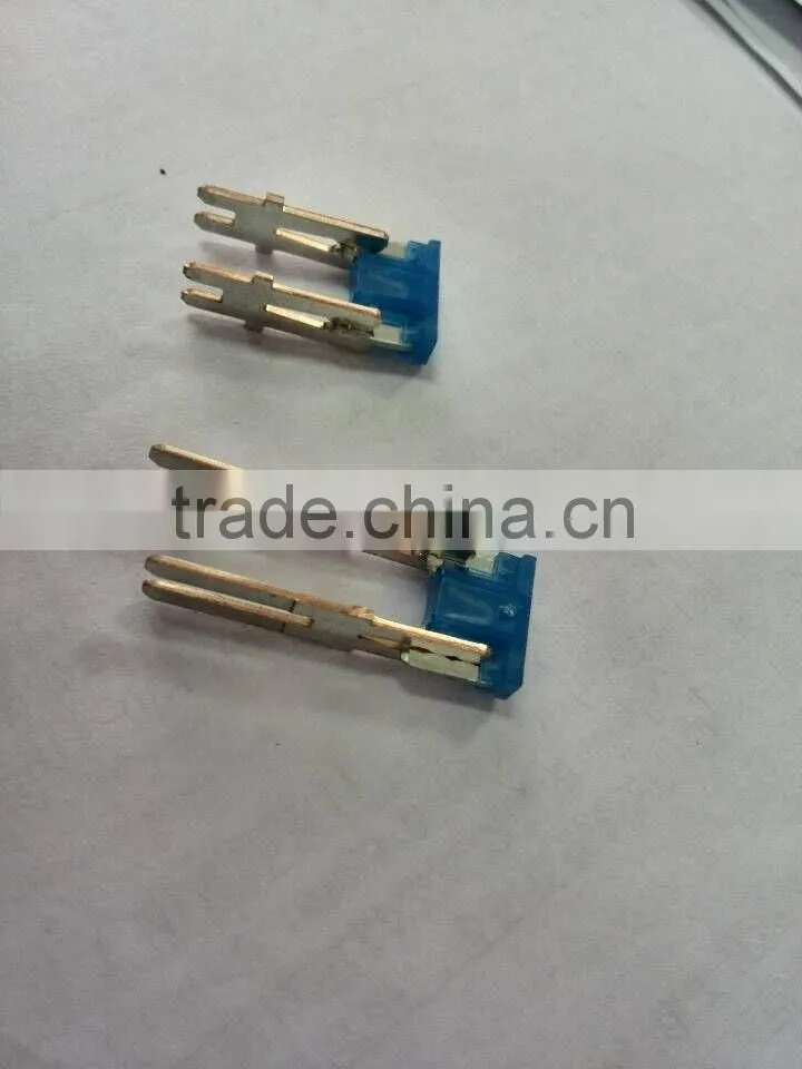 Auto pin terminal for BCM fuse box