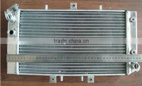 Universal radiator for water to air liquid to air intercooler