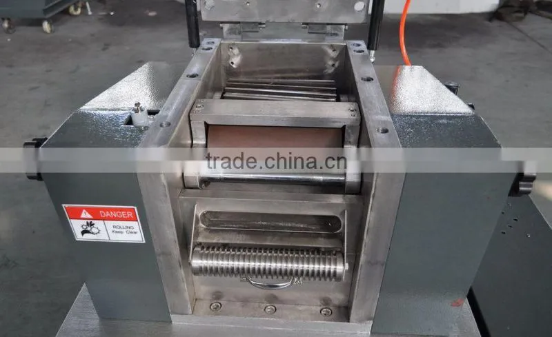 gantry type PP PE PVC PET plastic recycling granulation machine