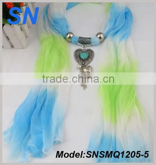 Latest fashion new design peach heart pendant scarf