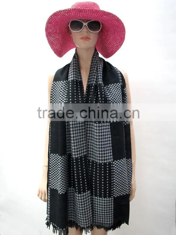 2014 hotsale 100% polyester swallow gird plover checked scarf