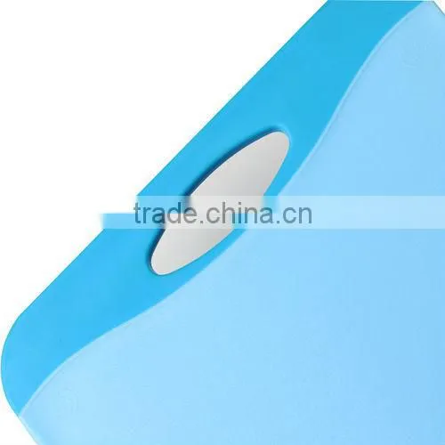 Non-slip Antimicrobial TPE Handle Plastic Cutting Board