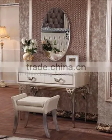 Italian furnituredressing table with stool for dressing room