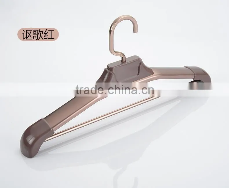 Brand new pierced earring holder baby clothes hanger garment hanger for wet clothes