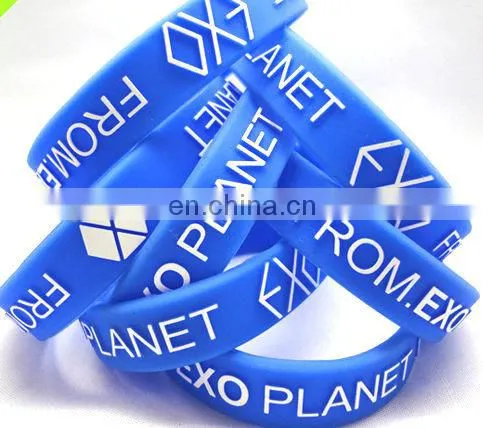 promotional cheap silicone embossed custom bracelet