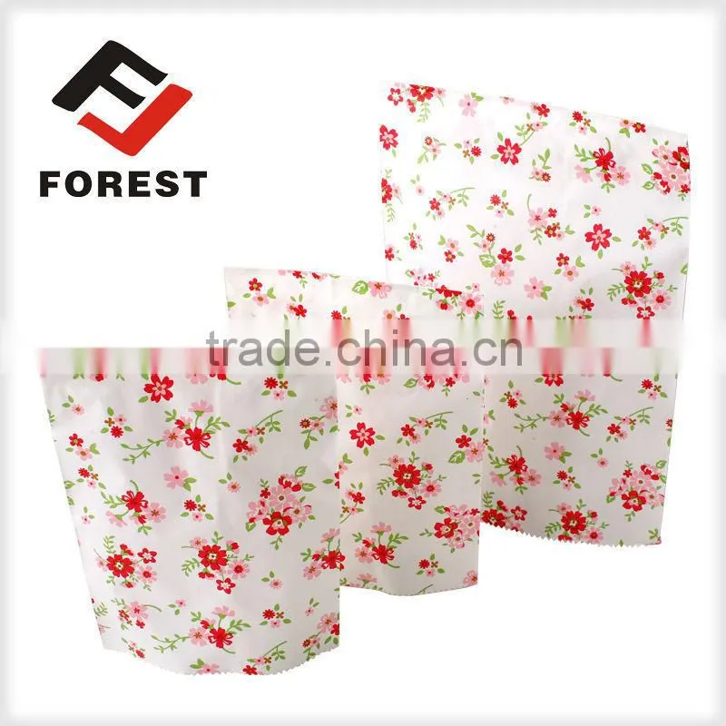 Paper bags manufacturers offer personalized retail paper bags