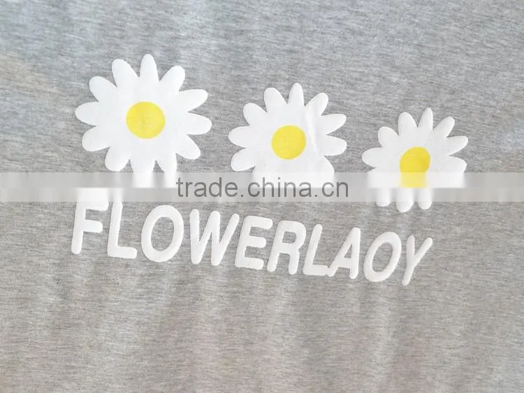 2015 Basic style of women tank tops with three little flowers print in the middle / soft and breathable to your body