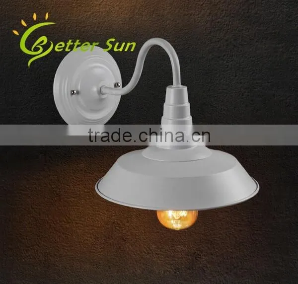 Vintage Retro Industrial Wall Bracket Light Fitting/Boundary Wall Light