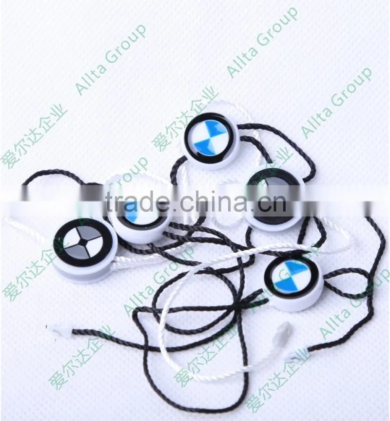 Wholesale customize new design seal tags with string for clothing