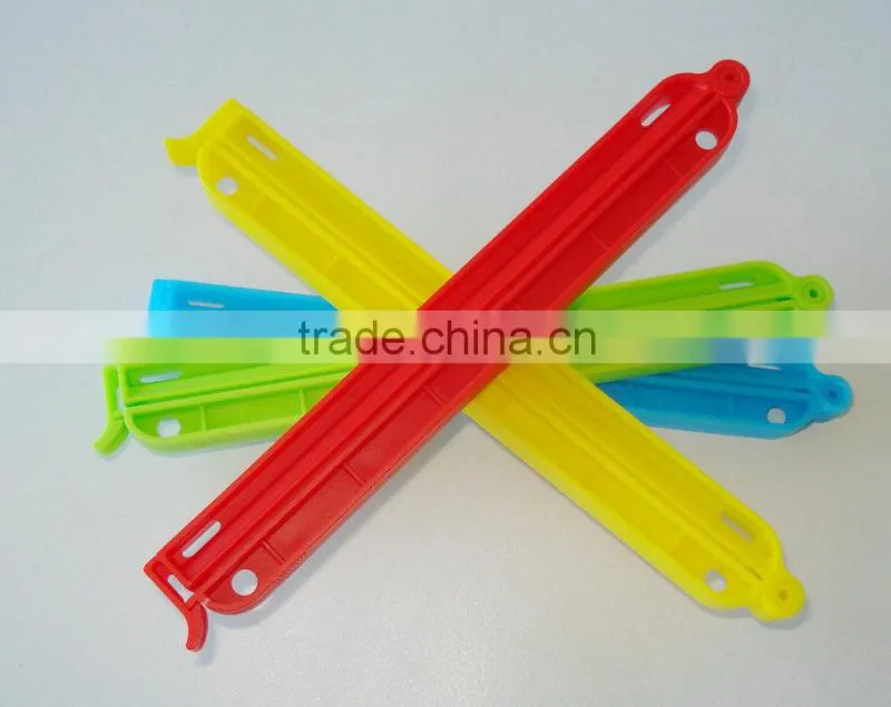 NEW design kitchen usage airtight plastic tomato clip