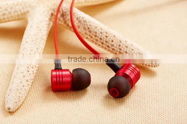 Wallytech W700 Universal headphone With Microphone and Valume control