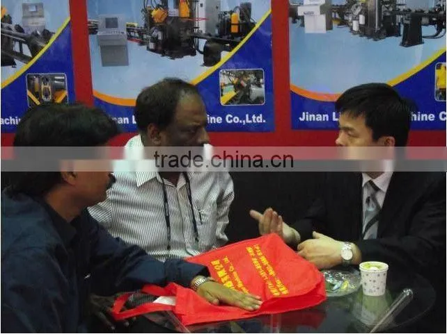 2012HOT SALE CNC Three-axis Processing Center for windows and doors