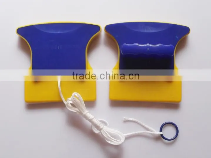 Magnetical Double Glazing Wiper