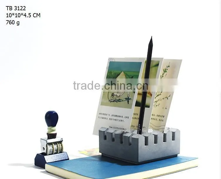 New design Concrete cement pen inserting tube with cat statue