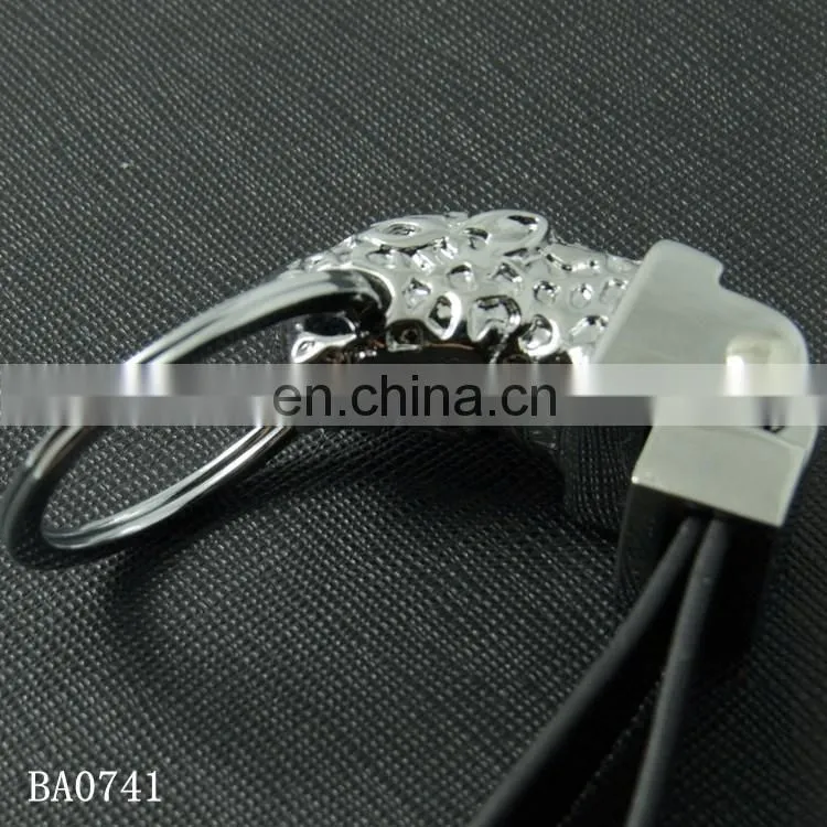 High Quality Leopard Head Shaped Personalized Metal Leather Key Chains