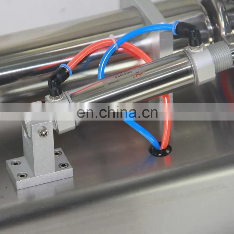 Good Quality semi automatic carbonated soft / soda drink filling machine/production line with low price