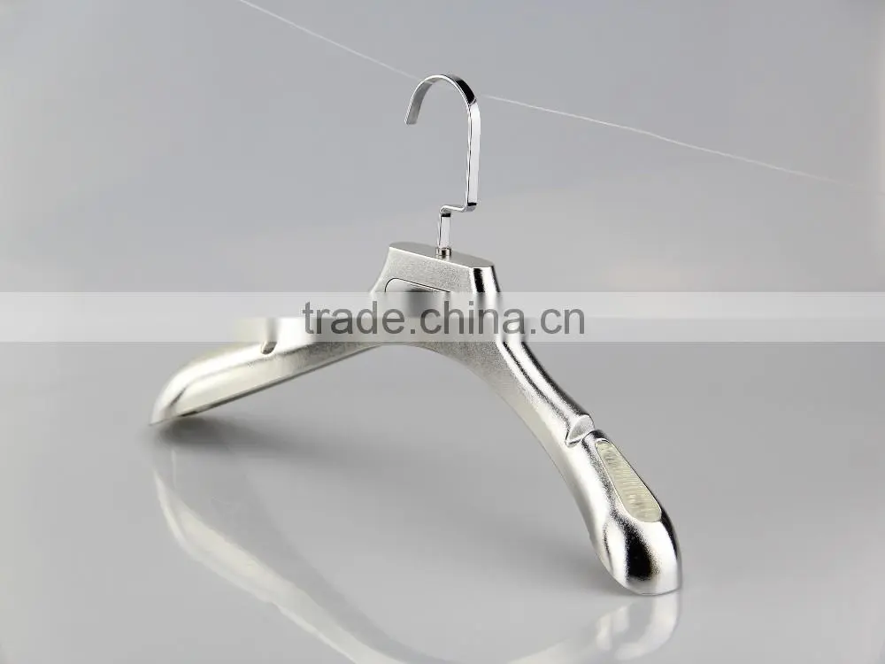 shiny plastic hanger electronic plated hanger