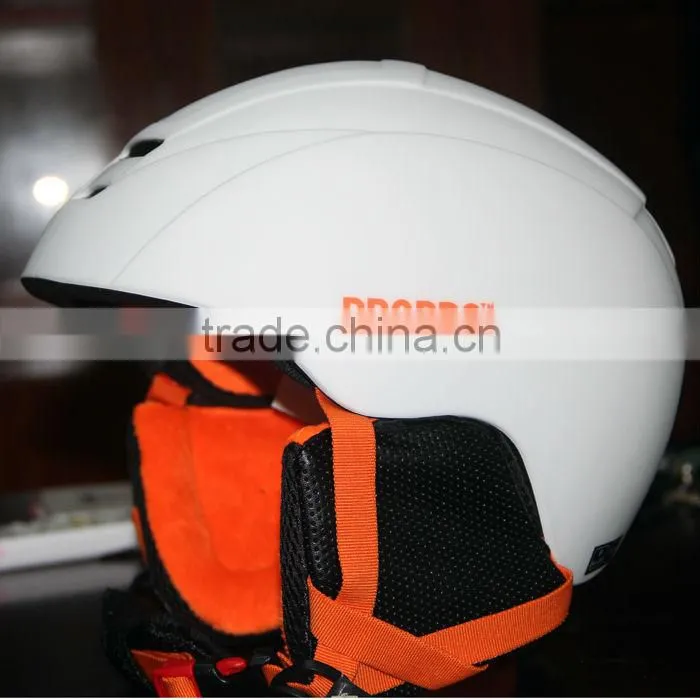 New Design Snowboard Helmet Stylish and Best Safety Protective keep Warmth