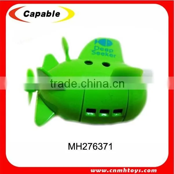 Plastic mini wind up toy submarine for kids